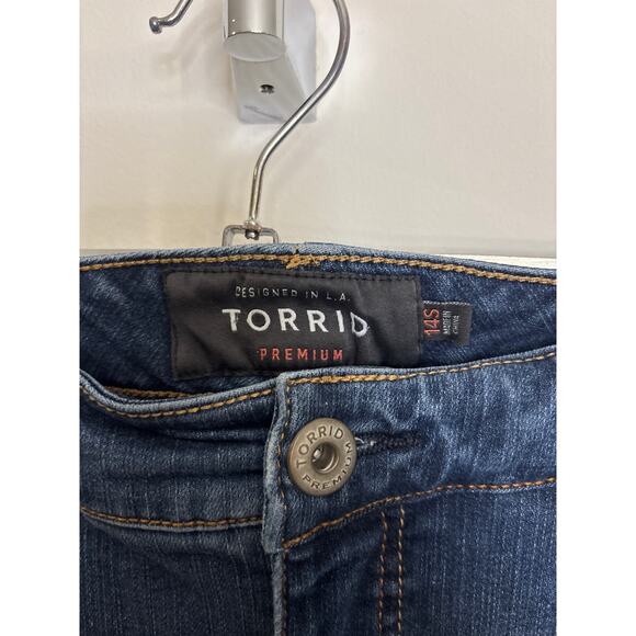 Torrid Boot Cut Jeans Womens 14S 14 Short Blue Premium Relaxed Stretch Mid-Rise - Picture 4 of 6